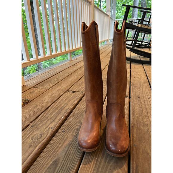 Frye Melissa Button Inside Zip Leather Boot - Cognac Size 6 1/2 - Picture 2 of 9